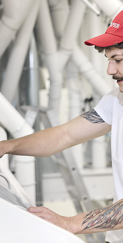 Rieper Mitarbeiterin im Labor